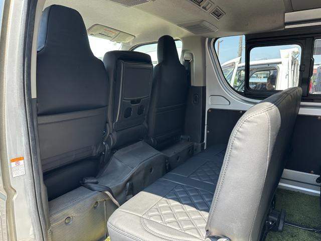 ハイエースバン ロングＤＸ　ＧＬパッケージ　９人乗り　４ＷＤ　ディーゼル　リアクーラー＆ヒーター　ブロンズメタリック＆マットブラック塗装　ベッドキット　社外タイヤ／ホイール／バンパーガード／キャリア／ラダー／テールガード／ＬＥＤヘッドライト（39枚目）