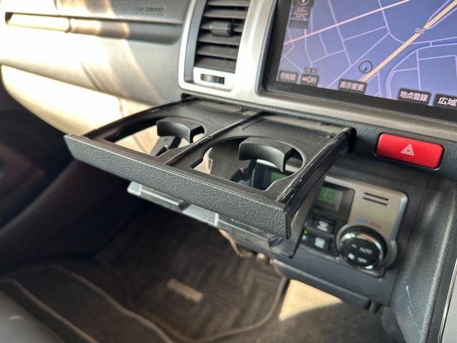 ハイエースバン ロングスーパーGL 4WD ディーゼル 両側パワースライドドア グレー&マットブラック塗装 プッシュスタート 新品タイヤ/ホイール/バンパーガード/LEDヘッドライト/シートカバー バックカメラ Bluetooth(50枚目)