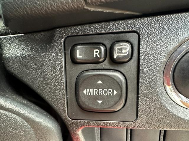 レジアスエースバン ロングスーパーGL 4WD ディーゼル ブロンズメタリック&マットブラック塗装 リアクーラー/ヒーター プッシュスタート 新品ホイール/タイヤ/バンパーガード/キャリア/ラダー/テールガード/LEDヘッド/シートカバー(35枚目)