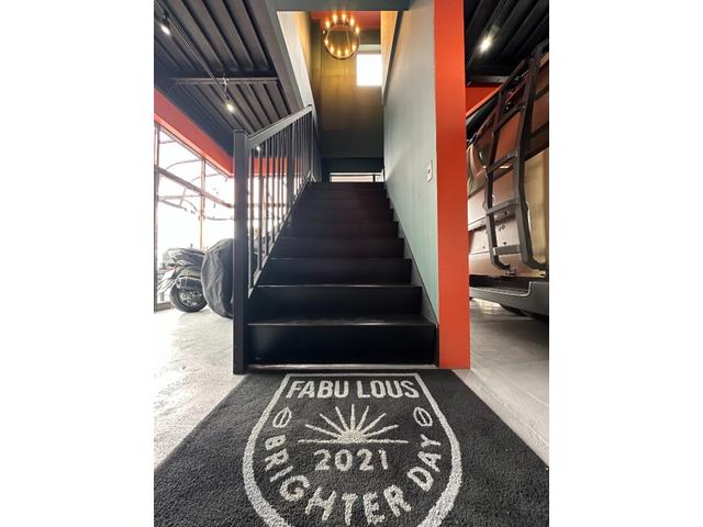 レジアスエースバン ロングスーパーGL 4WD ディーゼル ブロンズメタリック&マットブラック塗装 リアクーラー/ヒーター プッシュスタート 新品ホイール/タイヤ/バンパーガード/キャリア/ラダー/テールガード/LEDヘッド/シートカバー(66枚目)