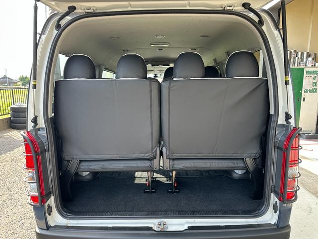 ハイエースワゴン ＧＬ　１０人乗り　電動スライドドア　リアクーラー／ヒーター　新品タイヤ／ホイール／ラダー／キャリア　エンジンプッシュスタート　フリップダウンモニター　バンパーガード　１００Ｖ　ＬＥＤヘッドライト　Ｂカメラ（46枚目）