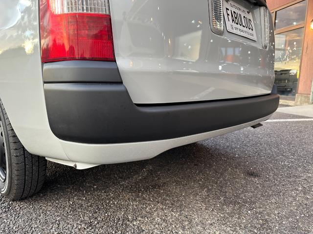 サクシードバン UL Xパッケージ 4WD グレー&マットブラック塗装 ホワイトレタータイヤ ウッド調ハンドル シートカバー 電動格納ドアミラー ナビ Bluetooth バックカメラ TV ETC(16枚目)