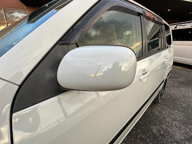 サクシードバン UL Xパッケージ 4WD グレー&マットブラック塗装 ホワイトレタータイヤ ウッド調ハンドル シートカバー 電動格納ドアミラー ナビ Bluetooth バックカメラ TV ETC(18枚目)