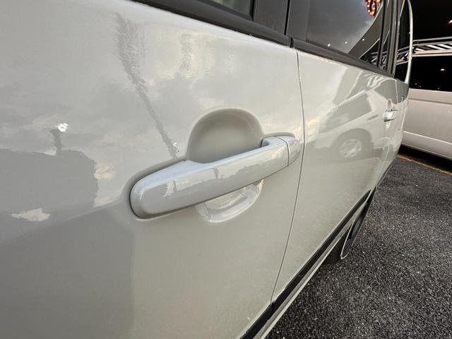 サクシードバン UL Xパッケージ 4WD グレー&マットブラック塗装 ホワイトレタータイヤ ウッド調ハンドル シートカバー 電動格納ドアミラー ナビ Bluetooth バックカメラ TV ETC(19枚目)