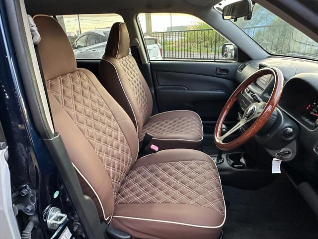 サクシードバン UL Xパッケージ 4WD グレー&マットブラック塗装 ホワイトレタータイヤ ウッド調ハンドル シートカバー 電動格納ドアミラー ナビ Bluetooth バックカメラ TV ETC(30枚目)