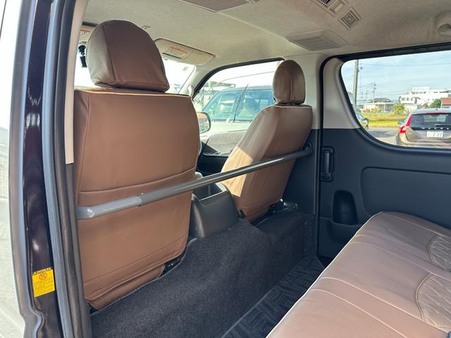 ハイエースバン ロングスーパーGL 4WD ディーゼル 両側パワースライドドア グレー&マットブラック塗装 プッシュスタート 新品タイヤ/ホイール/バンパーガード/LEDヘッドライト/シートカバー バックカメラ Bluetooth(45枚目)