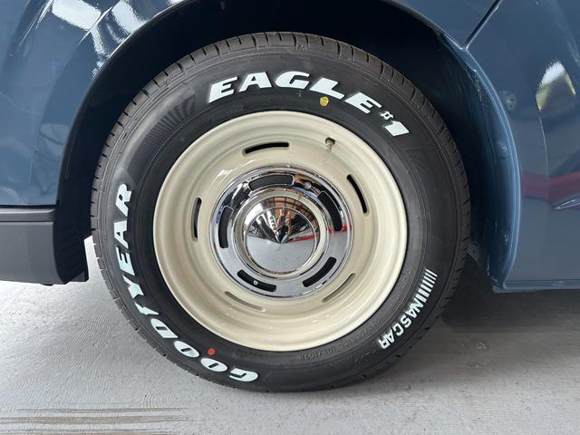 ハイエースバン ロングDX アルルブルー&アイボリー&マットブラック塗装 リアクーラー&ヒーター 新品ナスカータイヤ/ディーンクロスカントリーホイール/シートカバー Bluetooth バックカメラ ETC LEDヘッドライト(17枚目)