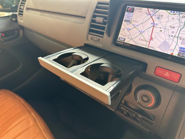 ハイエースバン ロングDX アルルブルー&アイボリー&マットブラック塗装 リアクーラー&ヒーター 新品ナスカータイヤ/ディーンクロスカントリーホイール/シートカバー Bluetooth バックカメラ ETC LEDヘッドライト(42枚目)