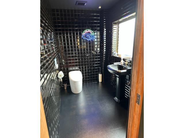 ハイエースバン ロングDX アルルブルー&アイボリー&マットブラック塗装 リアクーラー&ヒーター 新品ナスカータイヤ/ディーンクロスカントリーホイール/シートカバー Bluetooth バックカメラ ETC LEDヘッドライト(65枚目)