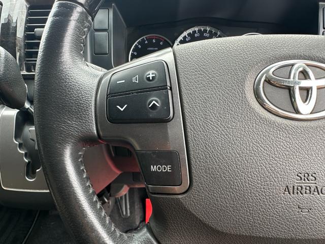 ハイエースバン スーパーGL ダークプライム ディーゼル 丸目フェイス ファビュラスブルー&マットブラック塗装 リアクーラー&ヒーター 新品タイヤ/ホイール/シートカバ プッシュスタート 100V ナビ Bluetooth バックカメラ ETC(30枚目)