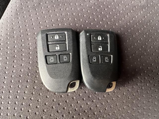 ハイエースバン スーパーＧＬ　ダークプライム　ディーゼル　両側パワースライドドア　リアクーラー／ヒーター　プッシュスタート　１００電源　ナビ　Ｂｌｕｅｔｏｏｔｈ　ＴＶ　バックカメラ　ＥＴＣ　ＤＶＤ　ＬＥＤヘッドライト　スマートキー　オートライト（28枚目）