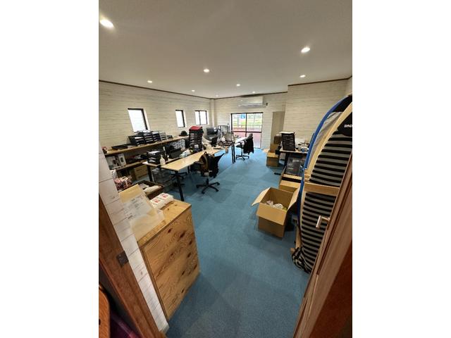 ハイエースバン スーパーＧＬ　ダークプライム　ディーゼル　両側パワースライドドア　リアクーラー／ヒーター　プッシュスタート　１００電源　ナビ　Ｂｌｕｅｔｏｏｔｈ　ＴＶ　バックカメラ　ＥＴＣ　ＤＶＤ　ＬＥＤヘッドライト　スマートキー　オートライト（56枚目）