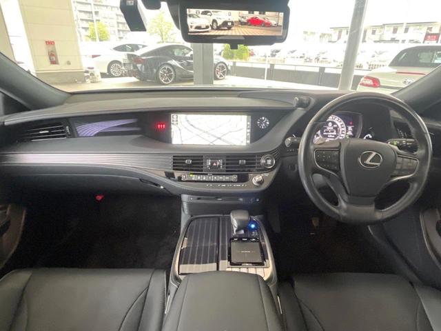 ＬＳ ＬＳ５００　Ｉパッケージ　ムーンルーフ　デジタルインナーミラー　セーフティシステムプラス　純正１９インチアルミ　黒革シート　パドルシフト　ヘッドアップディスプレイ　パワートランクリッド　電動サンシェード　ベンチレーション　禁煙（2枚目）