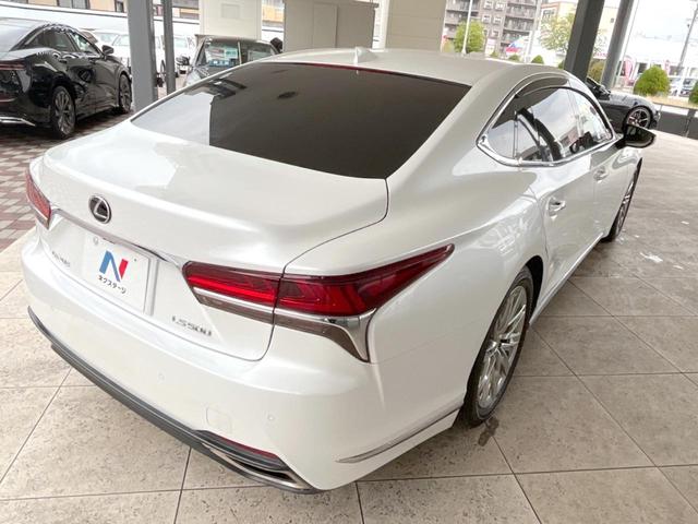 ＬＳ ＬＳ５００　Ｉパッケージ　ムーンルーフ　デジタルインナーミラー　セーフティシステムプラス　純正１９インチアルミ　黒革シート　パドルシフト　ヘッドアップディスプレイ　パワートランクリッド　電動サンシェード　ベンチレーション　禁煙（18枚目）