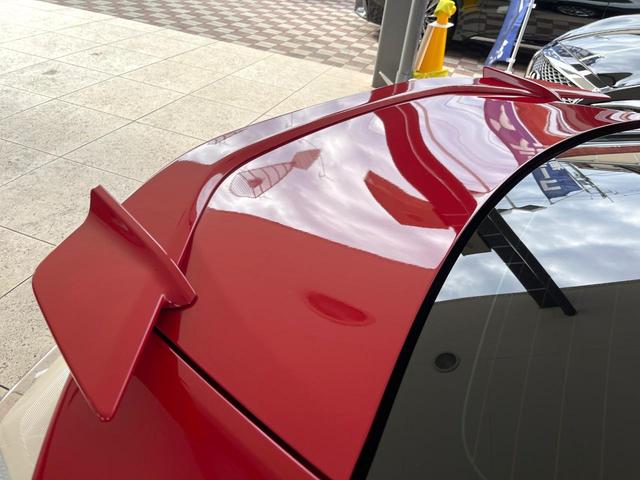 ８６ ＧＴリミテッド　６ＭＴ　ＴＲＤ製マフラー　純正１７インチアルミ　シートヒーター　革／アルカンターラコンビシート　革巻きステアリング　リアフォグランプ　ＨＩＤヘッドライト　純正ナビ　バックカメラ　アルミペダル　ＥＴＣ（28枚目）