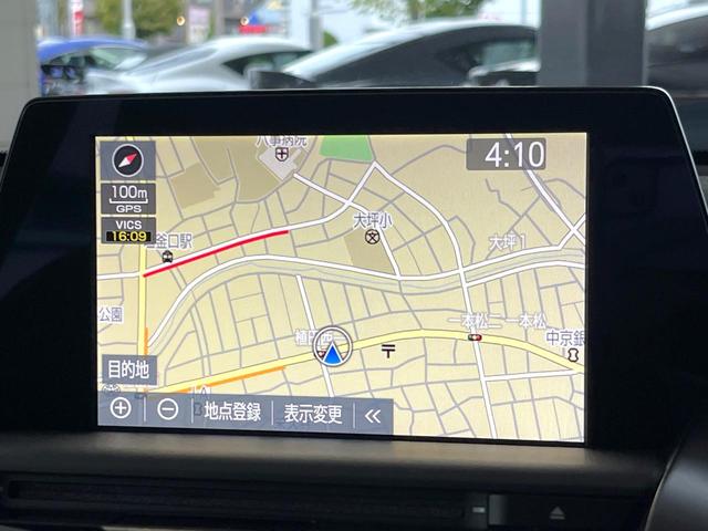 クラウンハイブリッド Ｓ　Ｃパッケージ　セーフティセンス　ブラインドスポットモニター　イージークローザー　パドルシフト　純正１７インチアルミ　革巻きステアリング　ブラックファブリックシート　パワーシート　シートヒーター　純正ＳＤナビ　ＥＴＣ（53枚目）