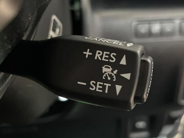 RC F ベースグレード マークレビンソンサウンド ムーンルーフ 純正オプション19インチアルミ 白セミアニリン革シート レーダークルーズコントロール プリクラッシュセーフティ ブラインドスポットモニター 前席シートエアコン(7枚目)