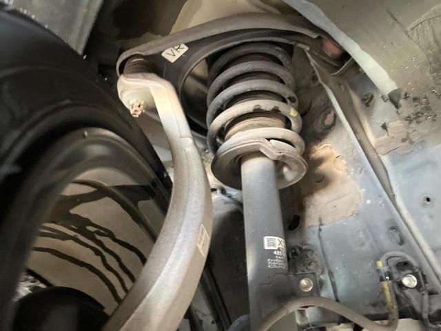 マークX 250G Fパッケージ Weds製18インチアルミ プリクラッシュセーフティシステム レーダークルーズコントロール 左右独立オートエアコン AppleCarPlay HIDヘッドライト 純正ウレタン製ステアリング 禁煙車(19枚目)