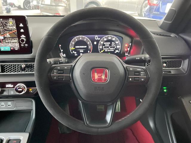 シビック タイプR 6MT ターボ トリプルマフラー バックカメラ ホンダセンシング 純正19インチアルミ 左右独立オートエアコン アルカンターラ巻きステアリング レッドラックススエードスポーツシート ホンダコネクトナビ(13枚目)