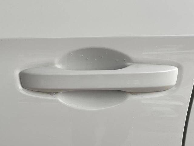 シビック タイプR 6MT ターボ トリプルマフラー バックカメラ ホンダセンシング 純正19インチアルミ 左右独立オートエアコン アルカンターラ巻きステアリング レッドラックススエードスポーツシート ホンダコネクトナビ(30枚目)