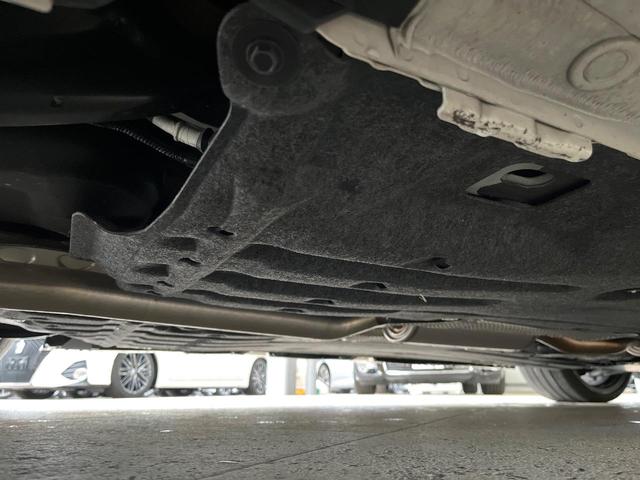 シビック タイプR 6MT ターボ トリプルマフラー バックカメラ ホンダセンシング 純正19インチアルミ 左右独立オートエアコン アルカンターラ巻きステアリング レッドラックススエードスポーツシート ホンダコネクトナビ(32枚目)