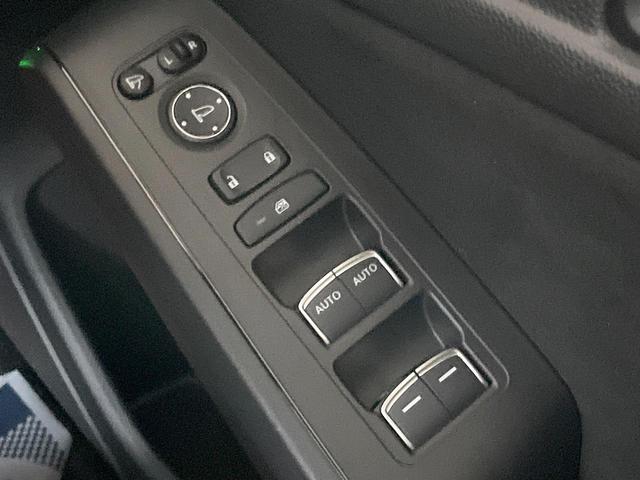 シビック タイプR 6MT ターボ トリプルマフラー バックカメラ ホンダセンシング 純正19インチアルミ 左右独立オートエアコン アルカンターラ巻きステアリング レッドラックススエードスポーツシート ホンダコネクトナビ(37枚目)