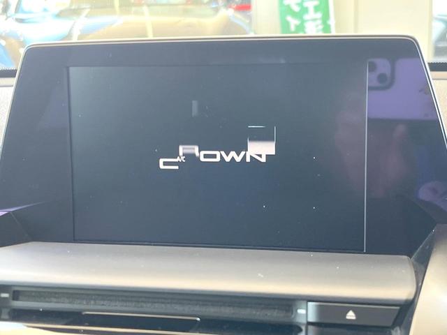 クラウンハイブリッド RSアドバンス TRDエアロ ムーンルーフ セーフティパッケージプラス 黒革シート ブラインドスポットモニター 3眼LEDヘッド 純正18インチスパッタリング塗装アルミ カラーヘッドアップディスプレイ スマートキー(7枚目)