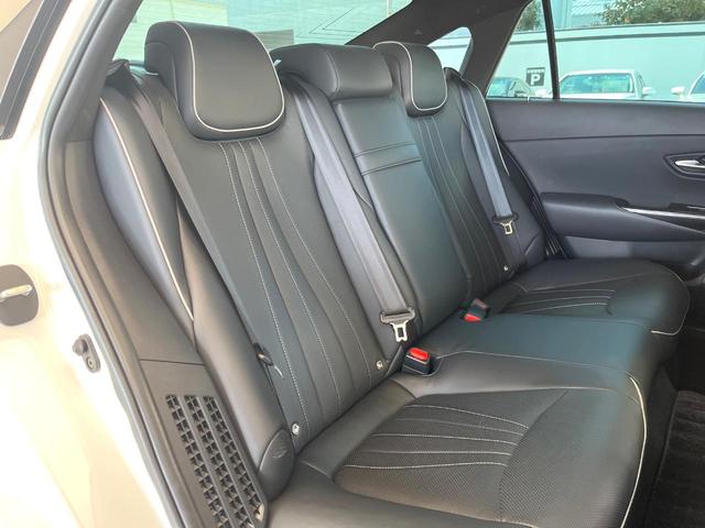 クラウンハイブリッド RSアドバンス TRDエアロ ムーンルーフ セーフティパッケージプラス 黒革シート ブラインドスポットモニター 3眼LEDヘッド 純正18インチスパッタリング塗装アルミ カラーヘッドアップディスプレイ スマートキー(36枚目)