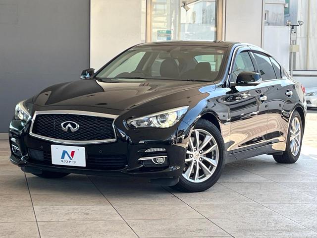 スカイライン ３５０ＧＴ　ＦＯＵＲ　ハイブリッド　タイプＰ　アラウンドビューモニター　エマージェンシーブレーキ　インテリジェントクルーズコントロール　純正１７インチアルミ　メモリー機能付きパワーシート　黒革シート　シートヒーター　革巻きステアリング　純正ナビ（21枚目）