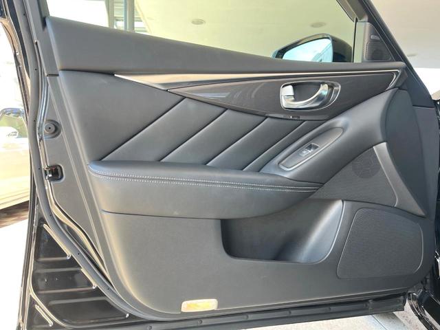 スカイライン ３５０ＧＴ　ＦＯＵＲ　ハイブリッド　タイプＰ　アラウンドビューモニター　エマージェンシーブレーキ　インテリジェントクルーズコントロール　純正１７インチアルミ　メモリー機能付きパワーシート　黒革シート　シートヒーター　革巻きステアリング　純正ナビ（27枚目）