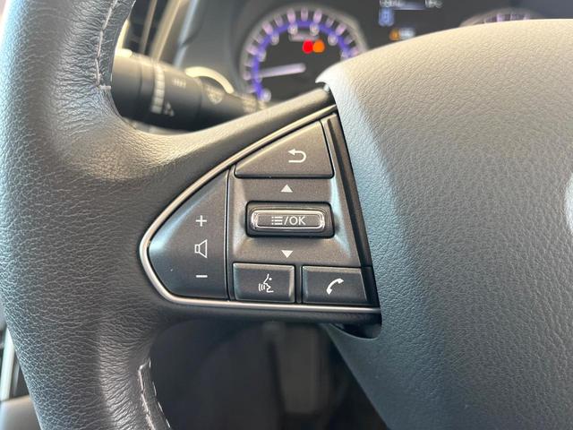 スカイライン ３５０ＧＴ　ＦＯＵＲ　ハイブリッド　タイプＰ　アラウンドビューモニター　エマージェンシーブレーキ　インテリジェントクルーズコントロール　純正１７インチアルミ　メモリー機能付きパワーシート　黒革シート　シートヒーター　革巻きステアリング　純正ナビ（39枚目）