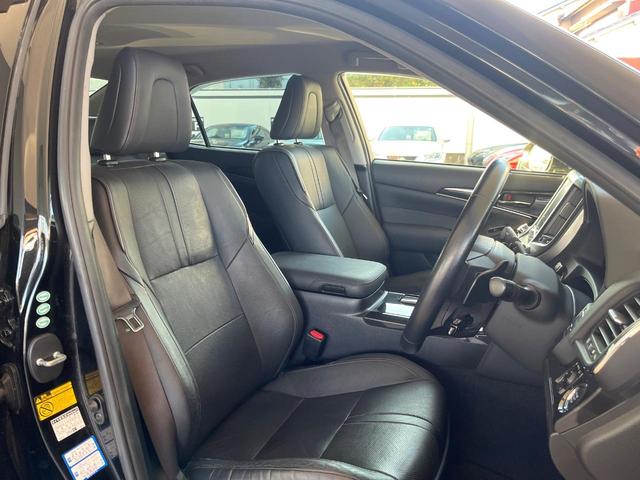 クラウン アスリートG パノラミックビューモニター プリクラッシュセーフティシステム レーダークルーズコントロール クリアランスソナー 黒革シート メモリー機能付きパワーシート 純正18インチアルミ イージークローザー 禁煙(8枚目)