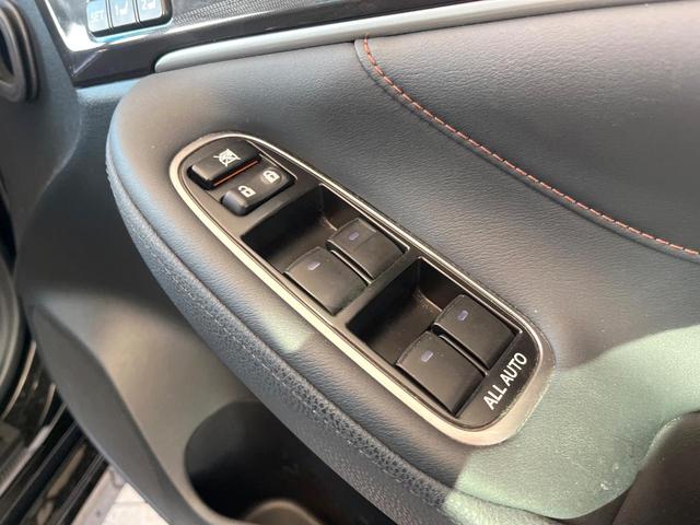 クラウン アスリートG パノラミックビューモニター プリクラッシュセーフティシステム レーダークルーズコントロール クリアランスソナー 黒革シート メモリー機能付きパワーシート 純正18インチアルミ イージークローザー 禁煙(21枚目)