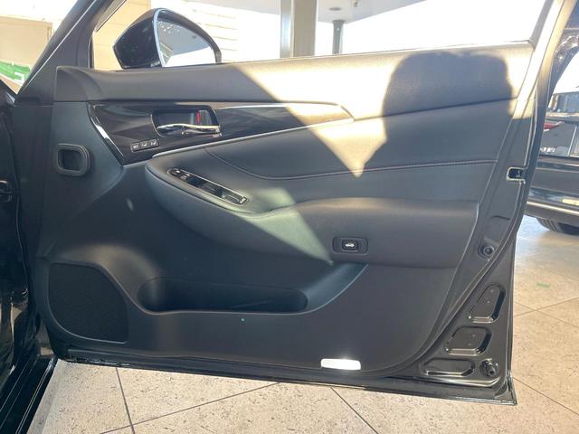 クラウン アスリートG パノラミックビューモニター プリクラッシュセーフティシステム レーダークルーズコントロール クリアランスソナー 黒革シート メモリー機能付きパワーシート 純正18インチアルミ イージークローザー 禁煙(22枚目)