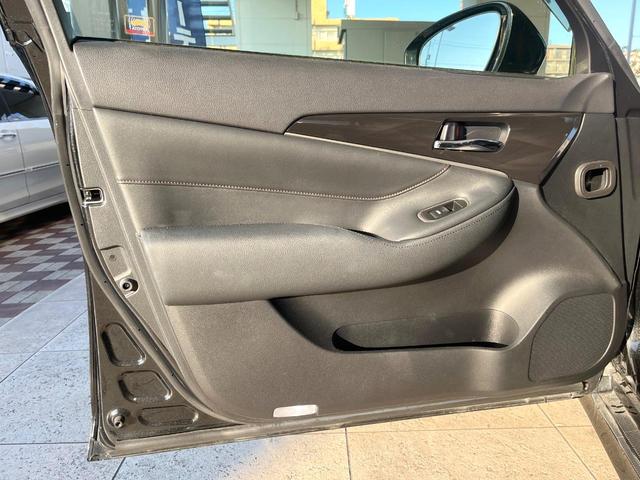 クラウン アスリートG パノラミックビューモニター プリクラッシュセーフティシステム レーダークルーズコントロール クリアランスソナー 黒革シート メモリー機能付きパワーシート 純正18インチアルミ イージークローザー 禁煙(26枚目)