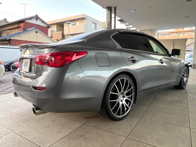 スカイライン 350GT ハイブリッド タイプP IMPULマフラー RAYS19インチアルミ アラウンドビューモニター エマージェンシーブレーキ インテリジェントクルーズコントロール 黒革シート メモリー機能付きパワーシート 革巻きステアリング(16枚目)