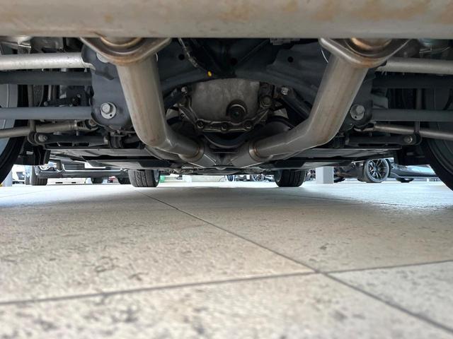 スカイライン 350GT ハイブリッド タイプP IMPULマフラー RAYS19インチアルミ アラウンドビューモニター エマージェンシーブレーキ インテリジェントクルーズコントロール 黒革シート メモリー機能付きパワーシート 革巻きステアリング(18枚目)