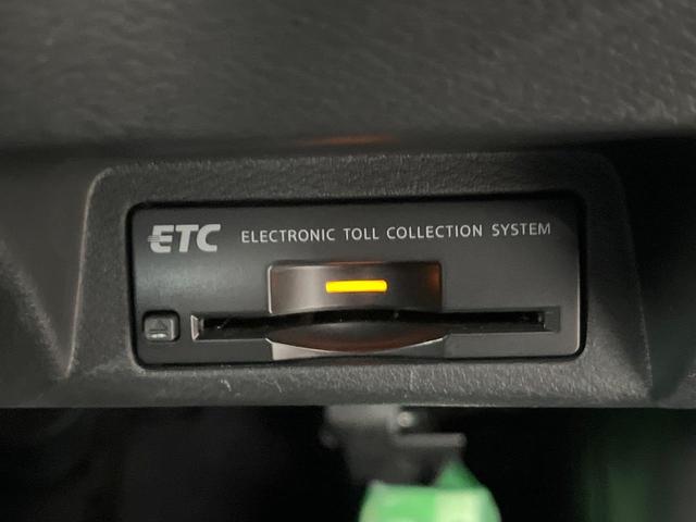 スカイライン 350GT ハイブリッド タイプP IMPULマフラー RAYS19インチアルミ アラウンドビューモニター エマージェンシーブレーキ インテリジェントクルーズコントロール 黒革シート メモリー機能付きパワーシート 革巻きステアリング(28枚目)