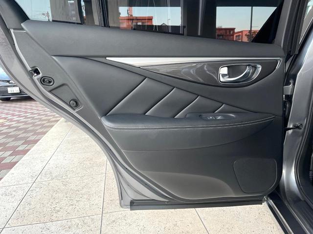 スカイライン 350GT ハイブリッド タイプP IMPULマフラー RAYS19インチアルミ アラウンドビューモニター エマージェンシーブレーキ インテリジェントクルーズコントロール 黒革シート メモリー機能付きパワーシート 革巻きステアリング(35枚目)