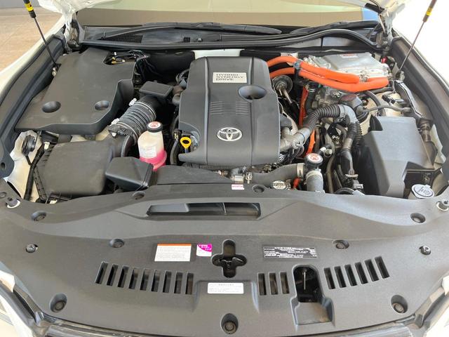 クラウンハイブリッド アスリートS J-フロンティアリミテッド 特別仕様車 パノラミックビューモニター ムーンルーフ 純正オプション18インチアルミ 黒革シート セーフティセンス クリアランスソナー/バックソナー LEDヘッドライト&フォグ シートヒーター ETC(17枚目)