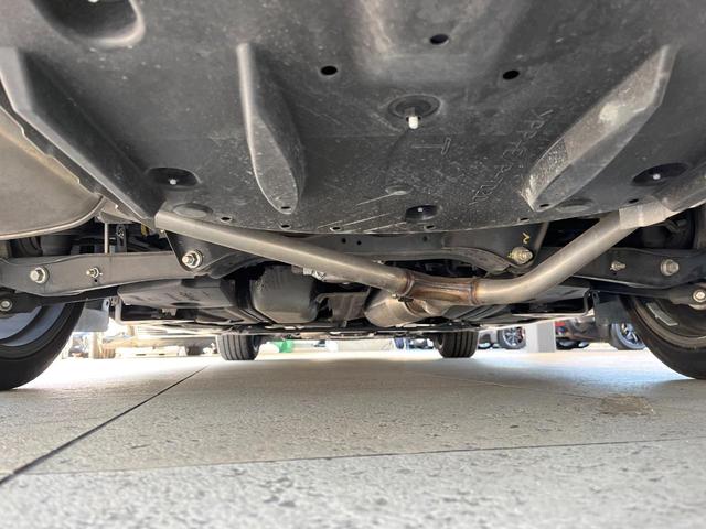 クラウンハイブリッド アスリートS J-フロンティアリミテッド 特別仕様車 パノラミックビューモニター ムーンルーフ 純正オプション18インチアルミ 黒革シート セーフティセンス クリアランスソナー/バックソナー LEDヘッドライト&フォグ シートヒーター ETC(18枚目)