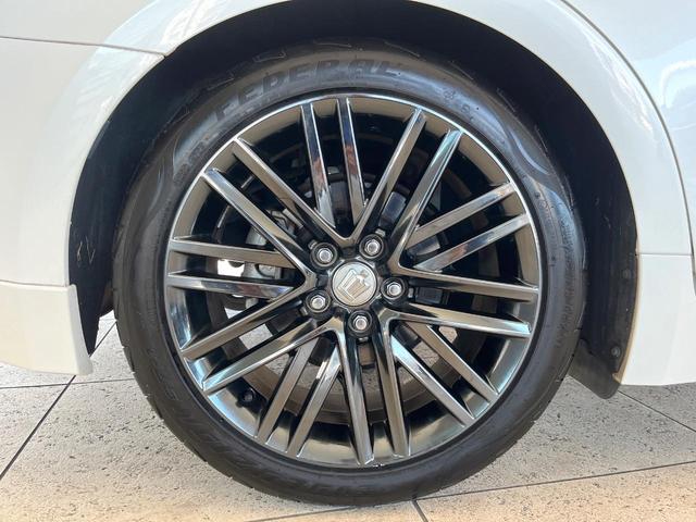 クラウンハイブリッド アスリートS J-フロンティアリミテッド 特別仕様車 パノラミックビューモニター ムーンルーフ 純正オプション18インチアルミ 黒革シート セーフティセンス クリアランスソナー/バックソナー LEDヘッドライト&フォグ シートヒーター ETC(24枚目)