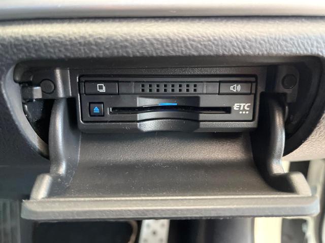 クラウンハイブリッド アスリートS J-フロンティアリミテッド 特別仕様車 パノラミックビューモニター ムーンルーフ 純正オプション18インチアルミ 黒革シート セーフティセンス クリアランスソナー/バックソナー LEDヘッドライト&フォグ シートヒーター ETC(37枚目)