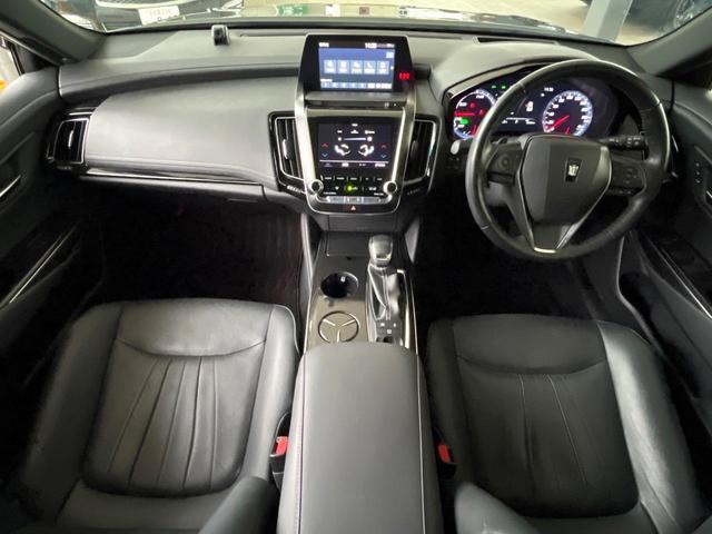 クラウンハイブリッド G セーフティパッケージプラス リアサポートパッケージ 黒革シート 純正18インチオプションマルチスポークアルミ 前席パワーシート スマートエントリー 純正SDナビ スーパーライフ(2枚目)