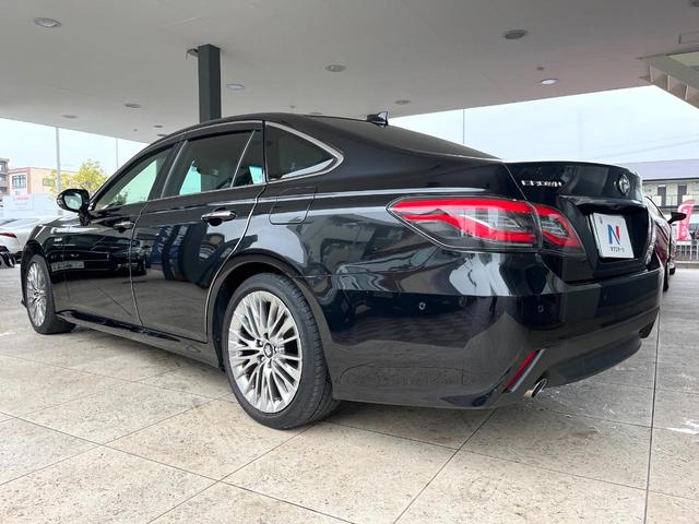 クラウンハイブリッド G セーフティパッケージプラス リアサポートパッケージ 黒革シート 純正18インチオプションマルチスポークアルミ 前席パワーシート スマートエントリー 純正SDナビ スーパーライフ(25枚目)