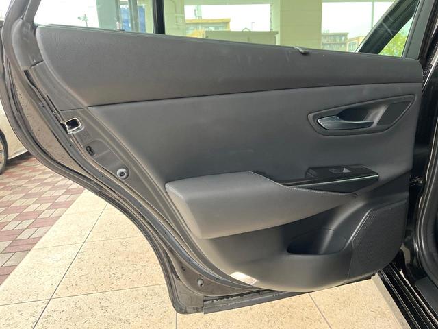 クラウンハイブリッド G セーフティパッケージプラス リアサポートパッケージ 黒革シート 純正18インチオプションマルチスポークアルミ 前席パワーシート スマートエントリー 純正SDナビ スーパーライフ(32枚目)