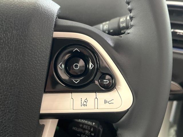 プリウス Ｓツーリングセレクション　モデリスタエアロ　プリクラッシュセーフティシステム　レーダークルーズコントロール　レーンディパーチャーアラート　純正１７インチアルミ　前席シートヒーター　黒革調シート　革巻きステアリング　ワンオーナー（47枚目）