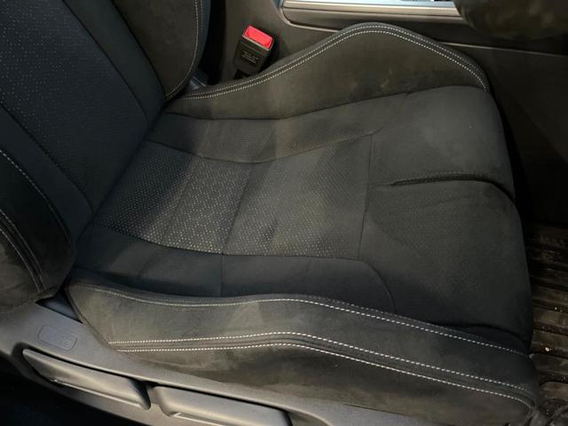 シビック タイプR レーシングブラックパッケージ 6MT ターボ ホンダセンシング 大型リヤスポイラー ブレンボ製キャリパー 純正19インチアルミ 専用スポーツシート ホンダコネクトディスプレイ バックカメラ LEDヘッドライト ETC2.0(26枚目)