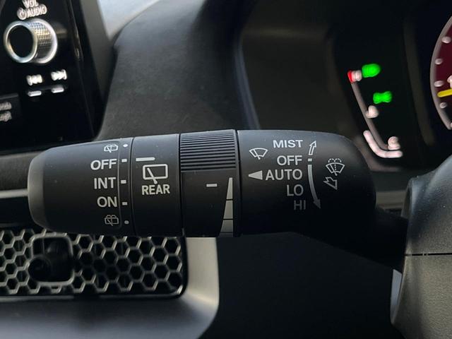 シビック タイプR レーシングブラックパッケージ 6MT ターボ ホンダセンシング 大型リヤスポイラー ブレンボ製キャリパー 純正19インチアルミ 専用スポーツシート ホンダコネクトディスプレイ バックカメラ LEDヘッドライト ETC2.0(35枚目)