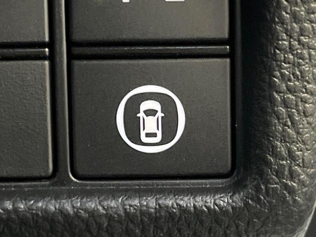 シビック タイプR レーシングブラックパッケージ 6MT ターボ ホンダセンシング 大型リヤスポイラー ブレンボ製キャリパー 純正19インチアルミ 専用スポーツシート ホンダコネクトディスプレイ バックカメラ LEDヘッドライト ETC2.0(52枚目)